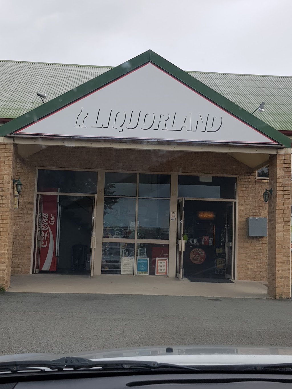 Liquorland Sundowner Hotel Barn | store | 8 Aerodrome Rd, Caboolture QLD 4510, Australia | 0754284021 OR +61 7 5428 4021