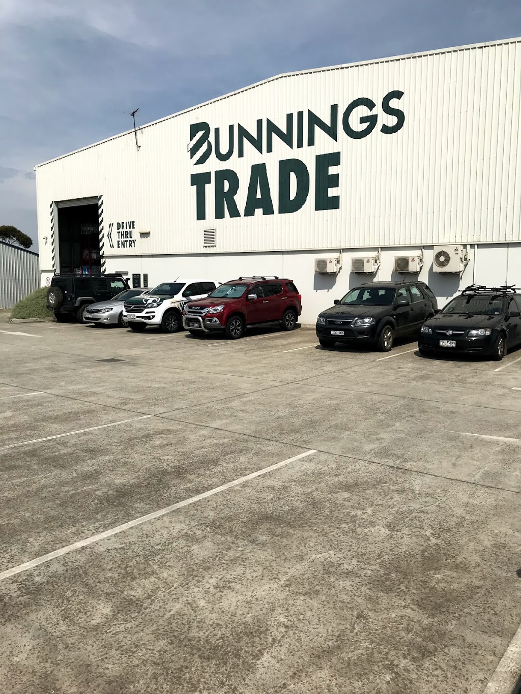 Bunnings Trade Centre Breakwater | home goods store | 18-20 Leather St, Breakwater VIC 3219, Australia | 0352238800 OR +61 3 5223 8800