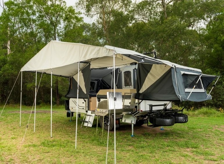 Coffs Canvas & Campers | 1 Keona Circuit, North Boambee Valley NSW 2450, Australia | Phone: (02) 6651 2960