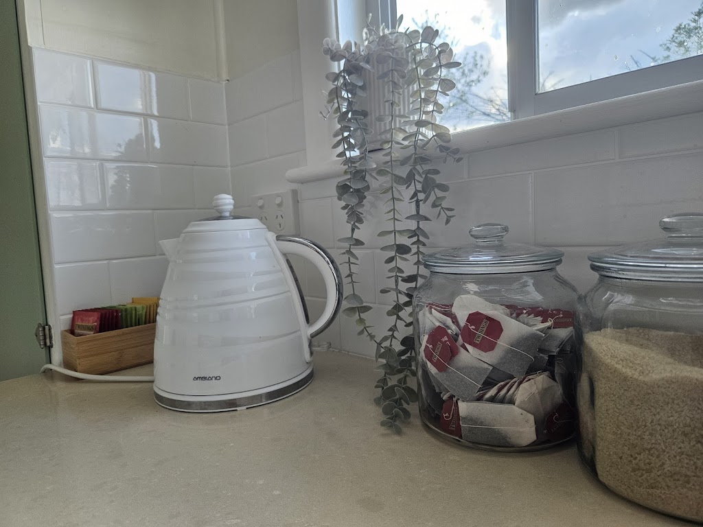 Galah Cottage Stanthorpe | 3269 Old Stanthorpe Rd, Dalveen QLD 4374, Australia | Phone: 0487 940 012