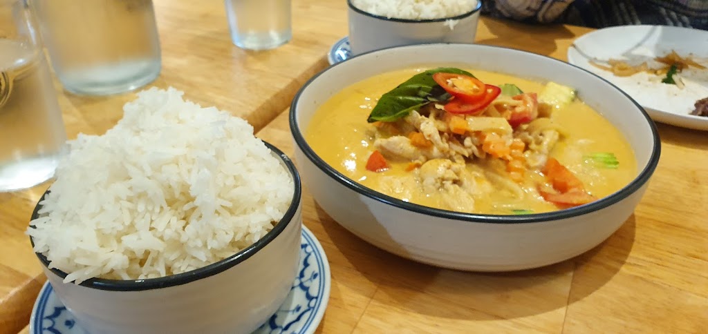 Kao Suay Thai Cuisine | meal takeaway | Shop 3/78 Charthouse Rd, Waikiki WA 6169, Australia | 0895058053 OR +61 8 9505 8053