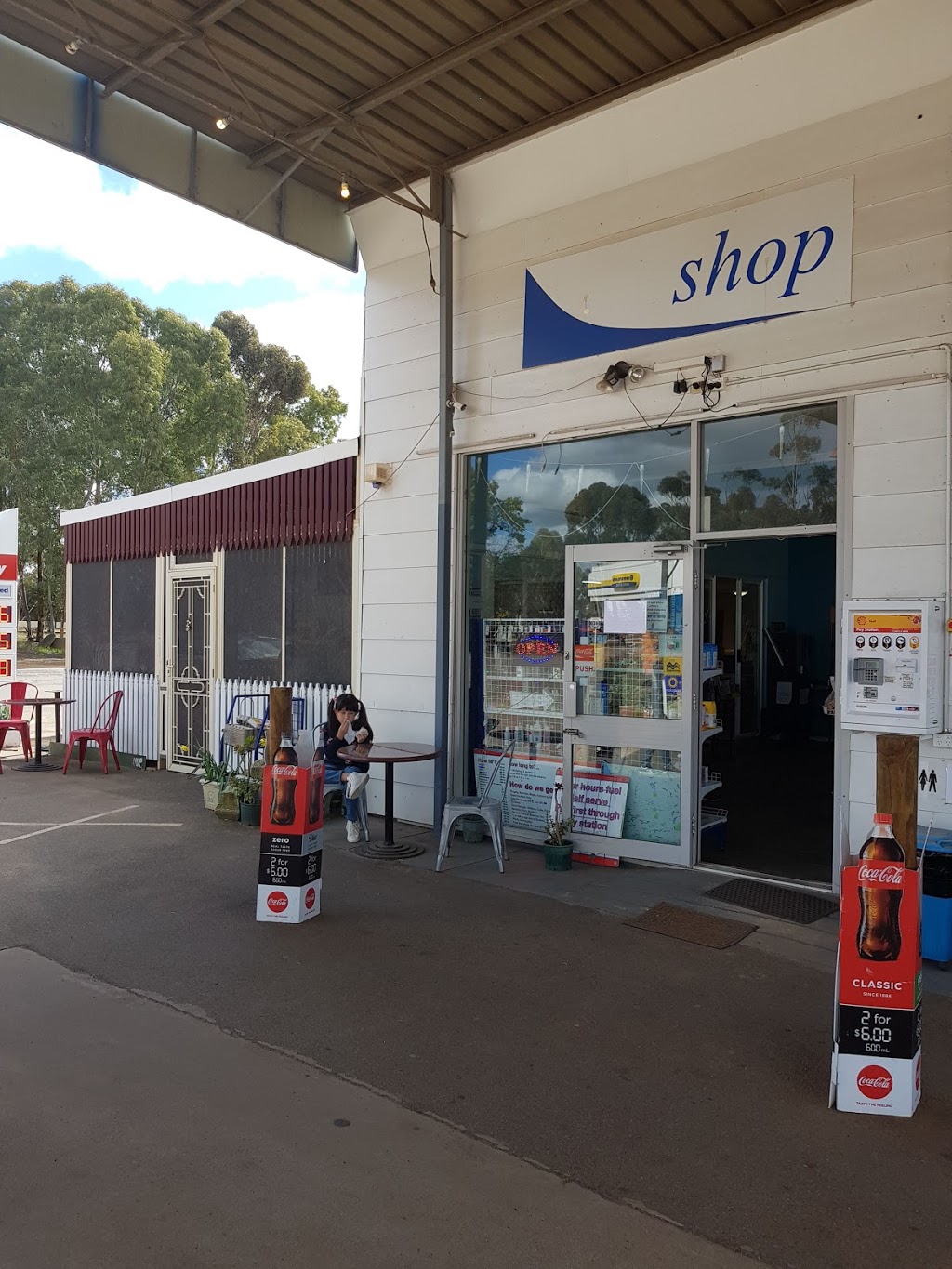 Gull Brookton Roadhouse | gas station | 83 Brookton Hwy, Brookton WA 6306, Australia | 0896421056 OR +61 8 9642 1056
