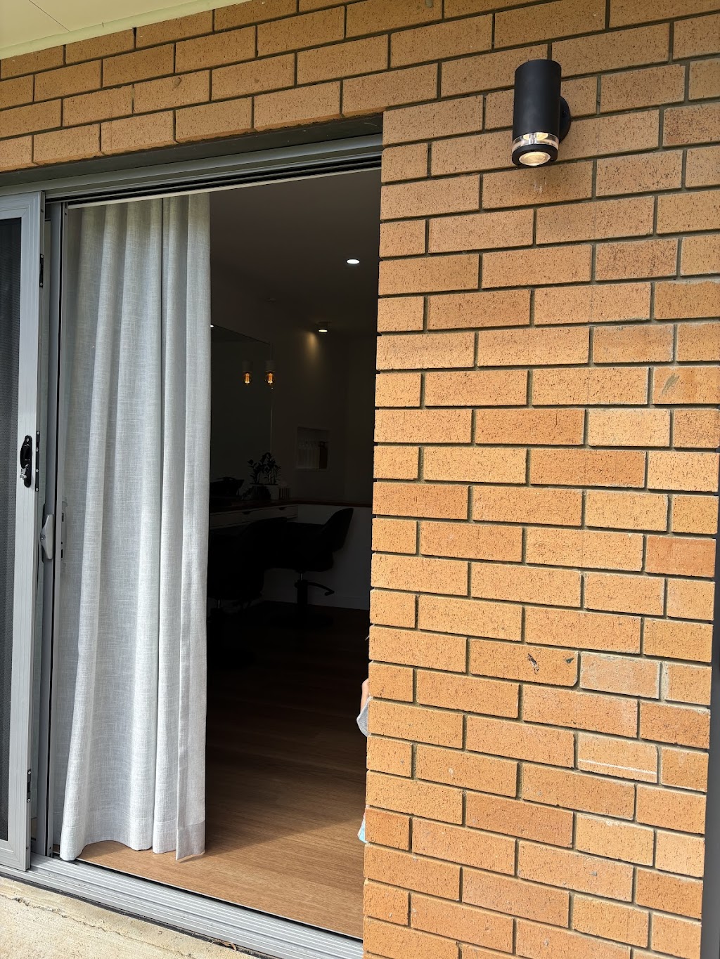 Become hair and makeup | 14 Forest Cl, Boambee NSW 2450, Australia | Phone: 0432 246 507