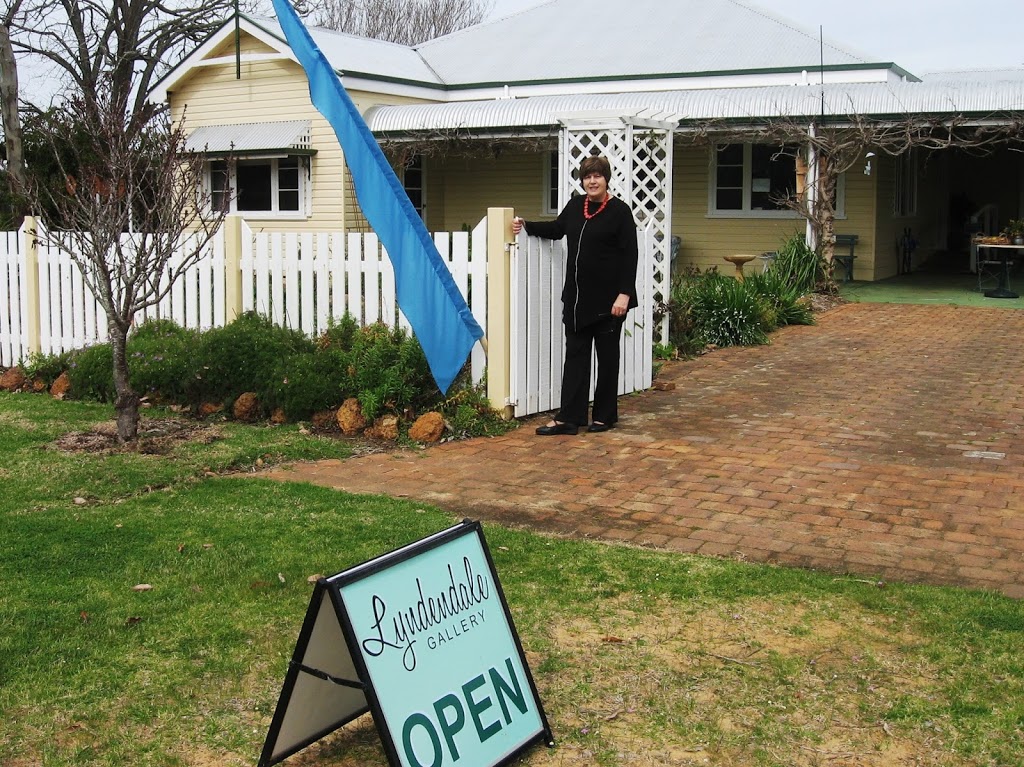 Lyndendale Art and Antiques | art gallery | 828 Crooked Brook Rd, Crooked Brook WA 6236, Australia | 0897283038 OR +61 8 9728 3038