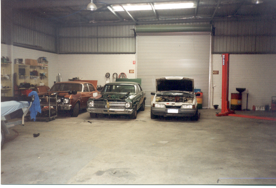 J&J Automotive Pty Ltd | car repair | 2/41 Wellard St, Bibra Lake WA 6163, Australia | 0894341355 OR +61 8 9434 1355