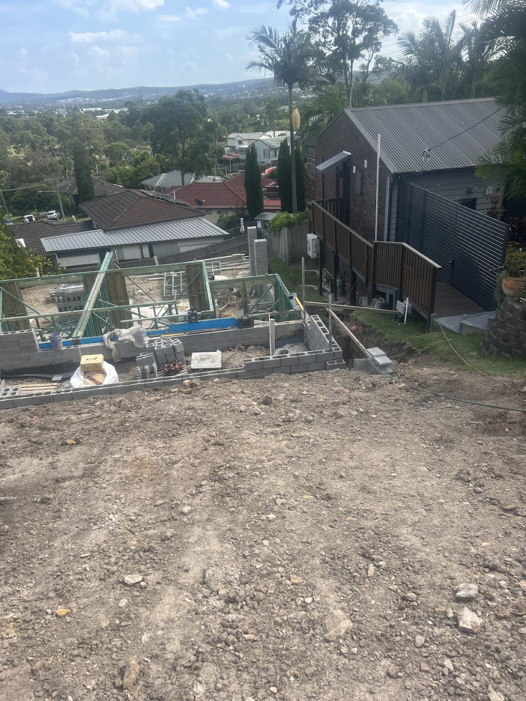 Big Dog Bricklaying | 66 Watagan Forest Dr, Jilliby NSW 2259, Australia | Phone: 0418 459 308