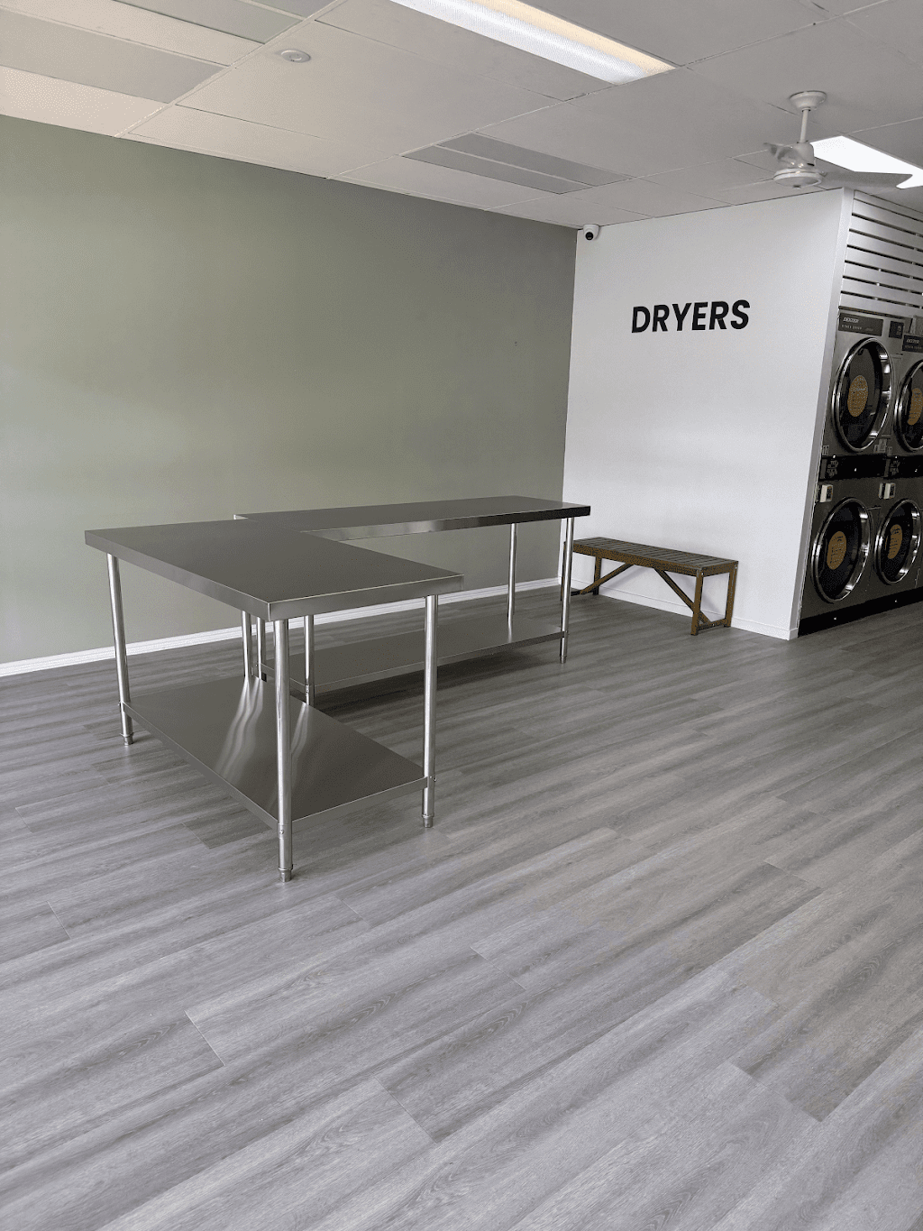 Pure Laundromat Loganholme 24/7 | Shop 3/2-10 Ascot Dr, Loganholme QLD 4129, Australia | Phone: 0430 232 954