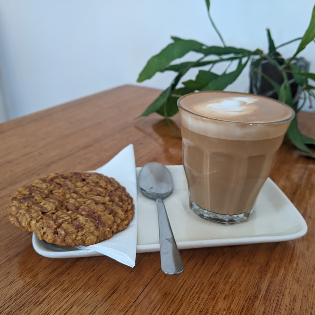 Succulents Bistro @ Artisans | 1471/1479 Portarlington Rd, Curlewis VIC 3222, Australia | Phone: (03) 5292 2181
