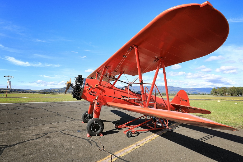 Southern Biplane Adventures | airport | 32 Airport Rd, Albion Park Rail NSW 2527, Australia | 0242579440 OR +61 2 4257 9440