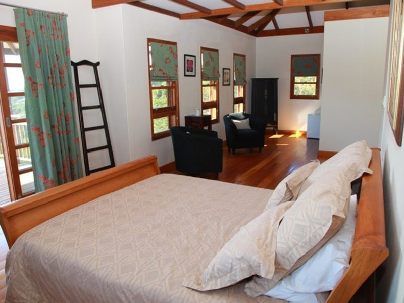 Byron Breeze Retreat | 52 Fig Tree Ln, Myocum NSW 2481, Australia | Phone: 0413 378 397