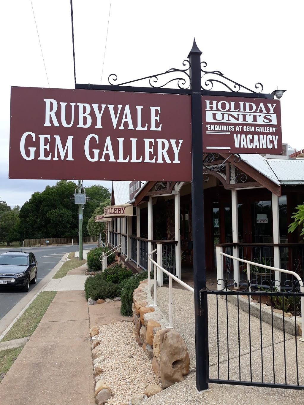 Rubyvale Gem Gallery | 3 Main St, The Gemfields QLD 4702, Australia | Phone: (07) 4985 4388