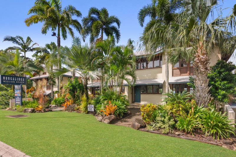 Wongalinga Apartments | 64 Reid Rd, Wongaling Beach QLD 4852, Australia | Phone: (07) 4068 8221