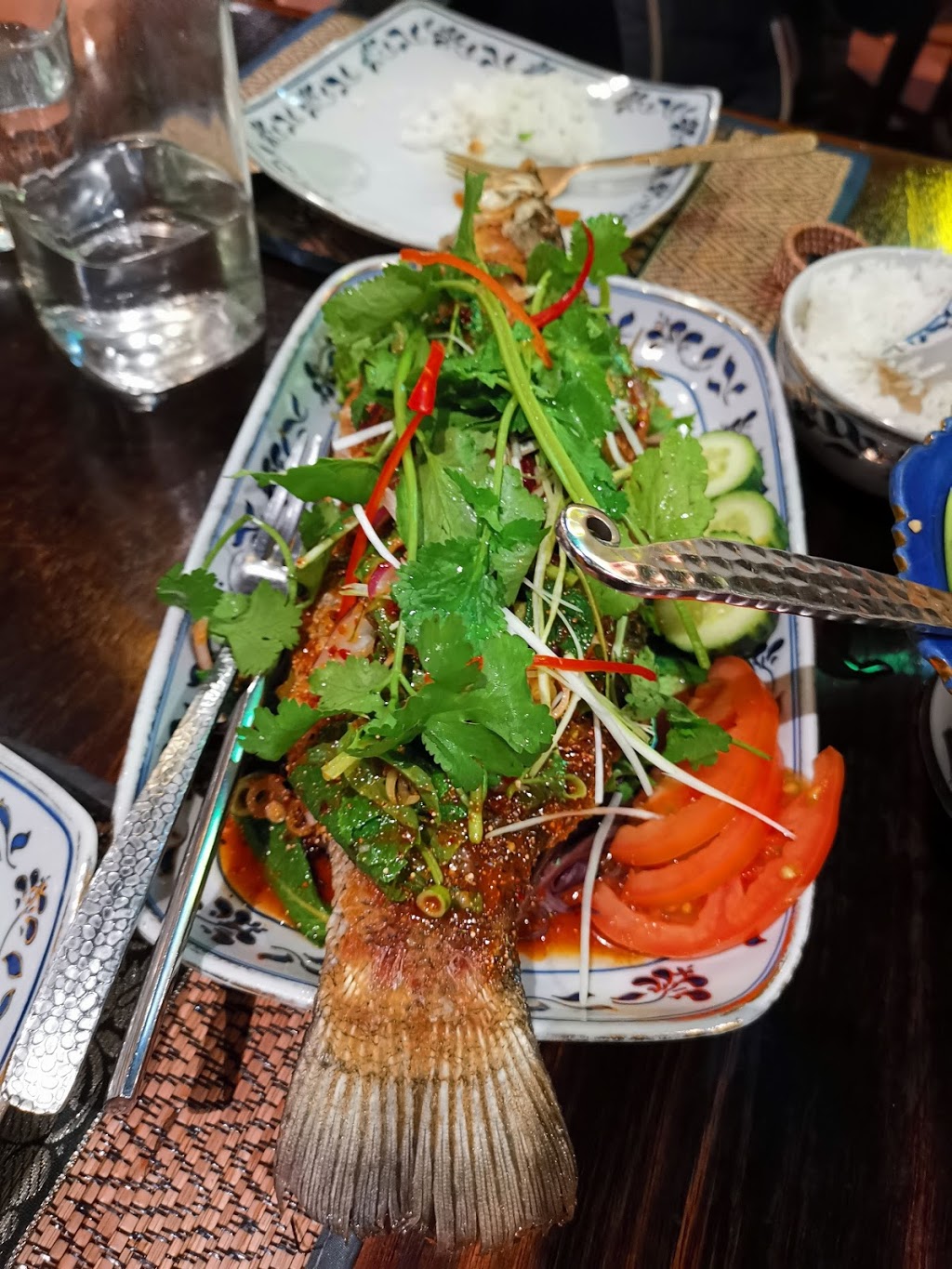 Thonglor Thai Restaurant | 40 Edgewater Blvd, Maribyrnong VIC 3032, Australia | Phone: (03) 9317 9880