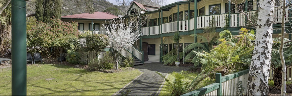 Halls Gap Tavern | lodging | 124-126 Grampians Rd, Halls Gap VIC 3381, Australia | 0475752114 OR +61 475 752 114
