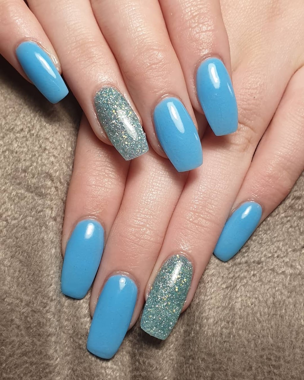 Nails by Rosalie | beauty salon | 22 Jeanette St, Bayswater VIC 3153, Australia | 0400401044 OR +61 400 401 044