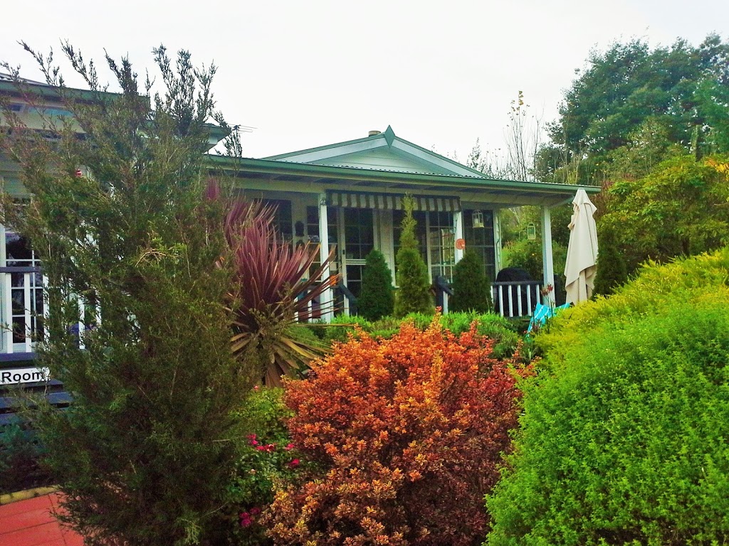 Hillside Bed & Breakfast Huon Valley Tasmania | 8814 Channel Hwy, Huonville TAS 7109, Australia | Phone: (03) 6266 3880