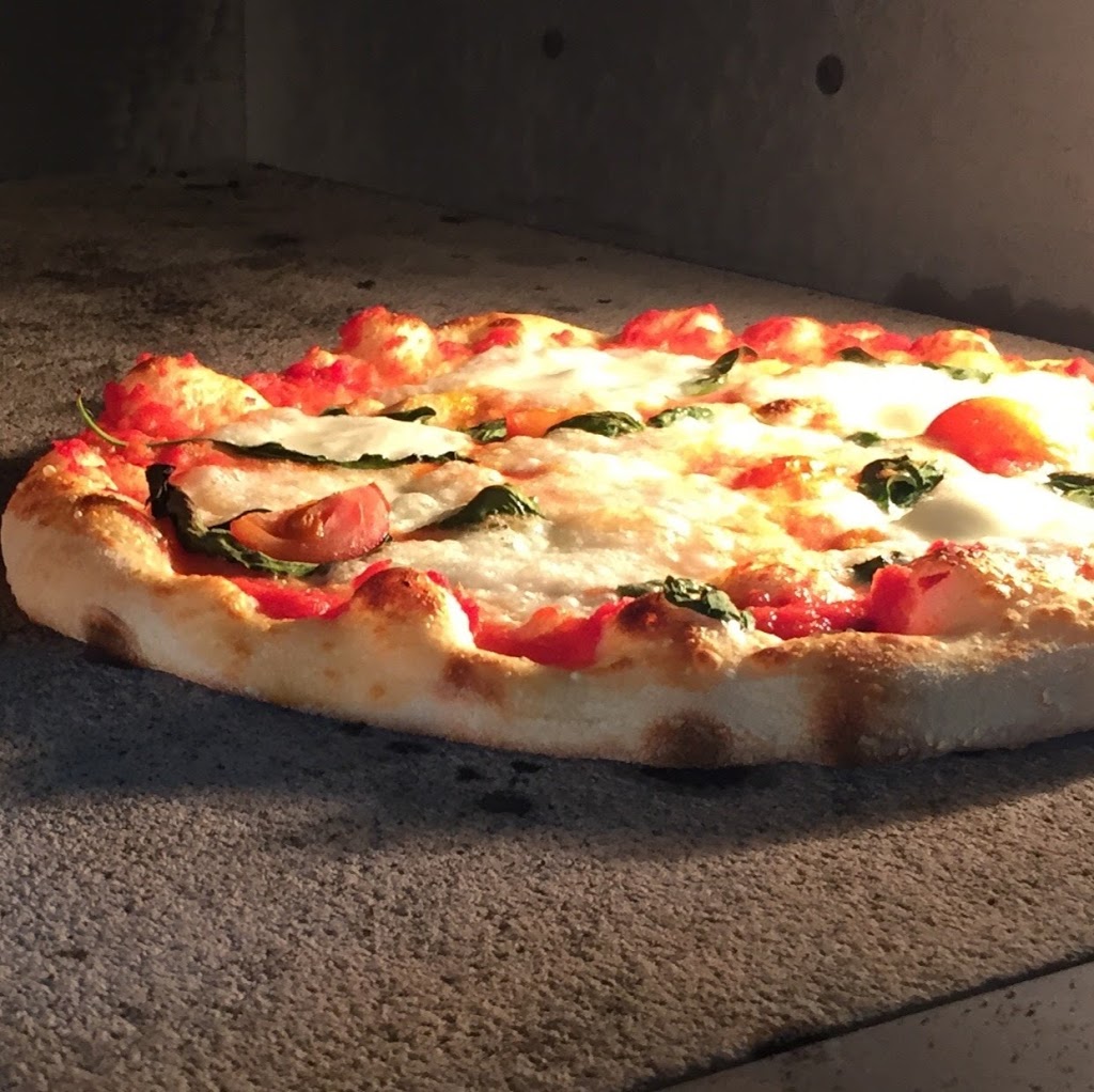 Queen Margherita Pizza | restaurant | 569 Hampton St, Hampton VIC 3188, Australia | 0395989598 OR +61 3 9598 9598