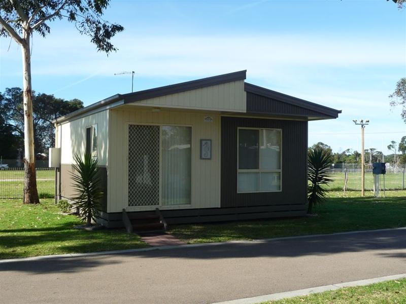 Koonwarra Family Holiday Park | campground | 687 Esplanade, Lakes Entrance VIC 3909, Australia | 0351551222 OR +61 3 5155 1222