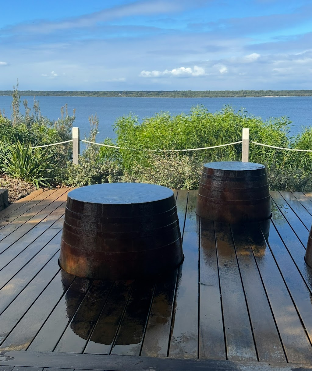 Lake Metung | 48 Beach Rd, Metung VIC 3904, Australia | Phone: 0423 462 888