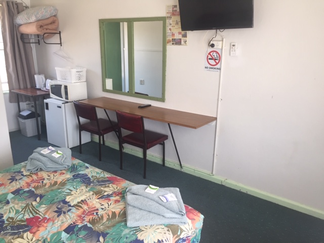 Governors Hill motel | lodging | 61 Sydney Rd, Goulburn NSW 2580, Australia | 0248211766 OR +61 2 4821 1766