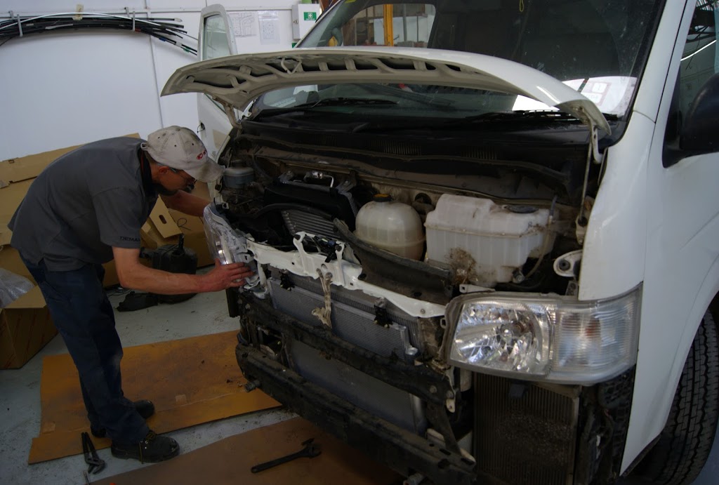 Barry James Smash Repairs | car repair | 317 Skipton St, Ballarat Central VIC 3350, Australia | 0353292222 OR +61 3 5329 2222