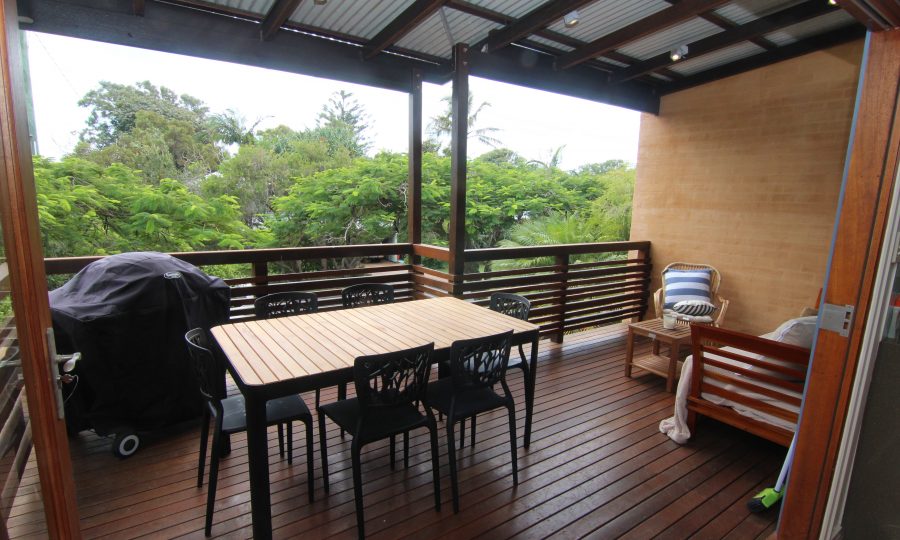 Two Sands Beach Townhouse | lodging | 1/3 Prosperity St, Point Lookout QLD 4183, Australia | 0734153949 OR +61 7 3415 3949