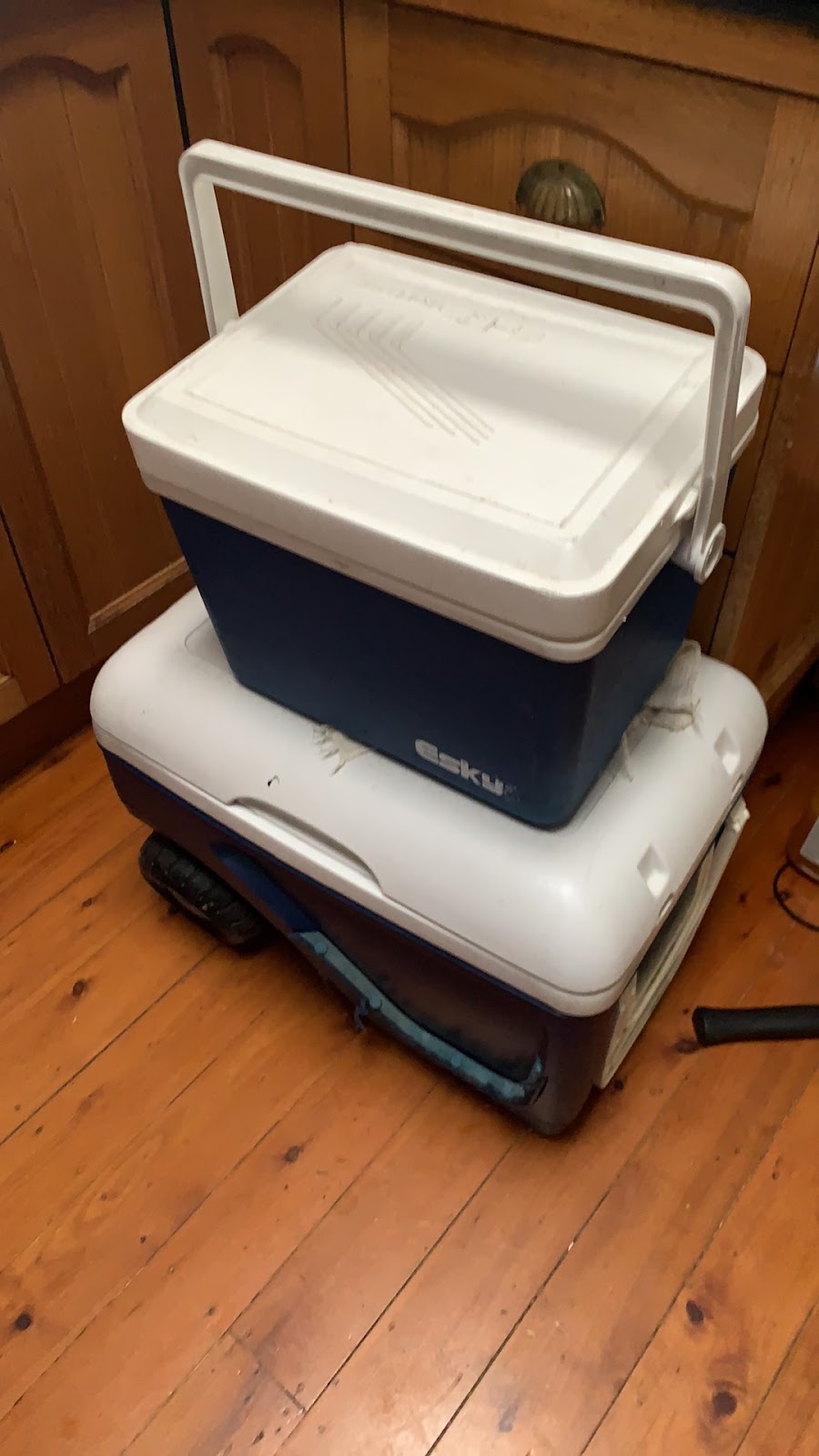 Bens Furniture Removals | 141 The Round Dr, Avoca Beach NSW 2251, Australia | Phone: 0409 126 987 Bens Furniture Removals | 141 The Round Dr, Avoca Beach NSW 2251, Australia | Phone: 0409 126 987