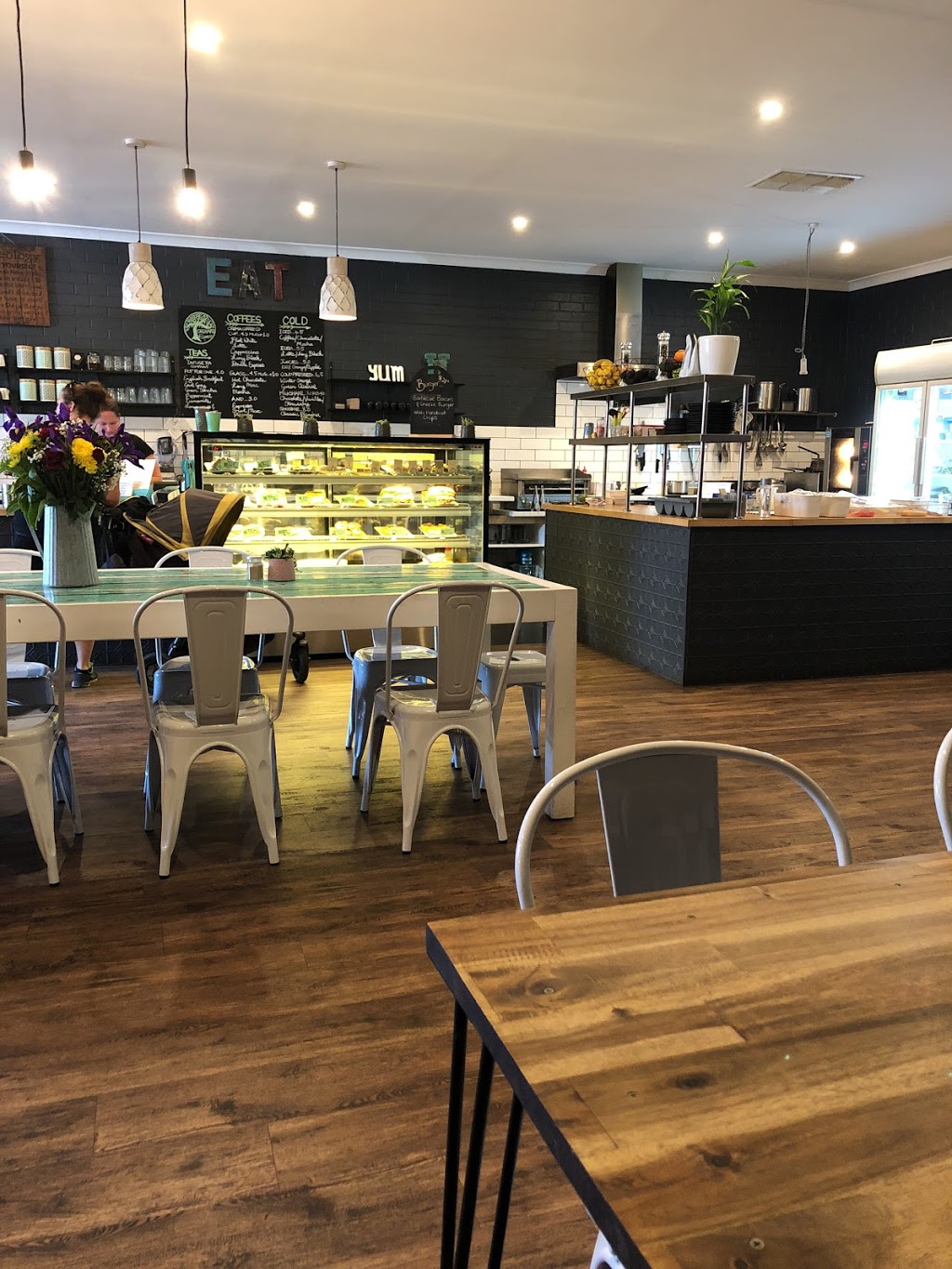 Orchard Espresso | cafe | Shop 7/21 Jarrah Rd, Roleystone WA 6111, Australia | 0893977370 OR +61 8 9397 7370
