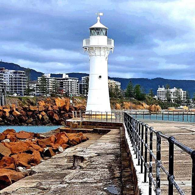 Wollongong Breakwater Lighthouse | tourist attraction | Wollongong NSW 2500, Australia | 0242277111 OR +61 2 4227 7111