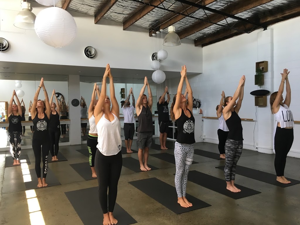 Soul Centre Yoga & Pilates | gym | 3 Brolga Ave, Southport QLD 4215, Australia | 0409443034 OR +61 409 443 034