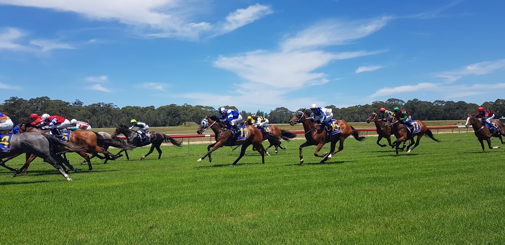 Moruya Racecourse | Moruya NSW 2537, Australia | Phone: (02) 4474 4409