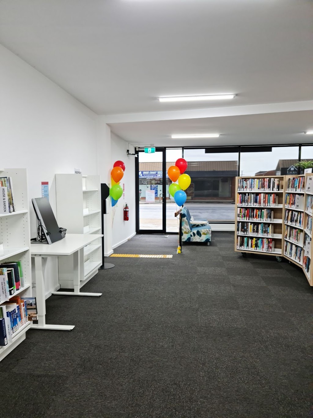 San Remo Library | library | 92 Back Beach Rd, San Remo VIC 3925, Australia | 0359522842 OR +61 3 5952 2842