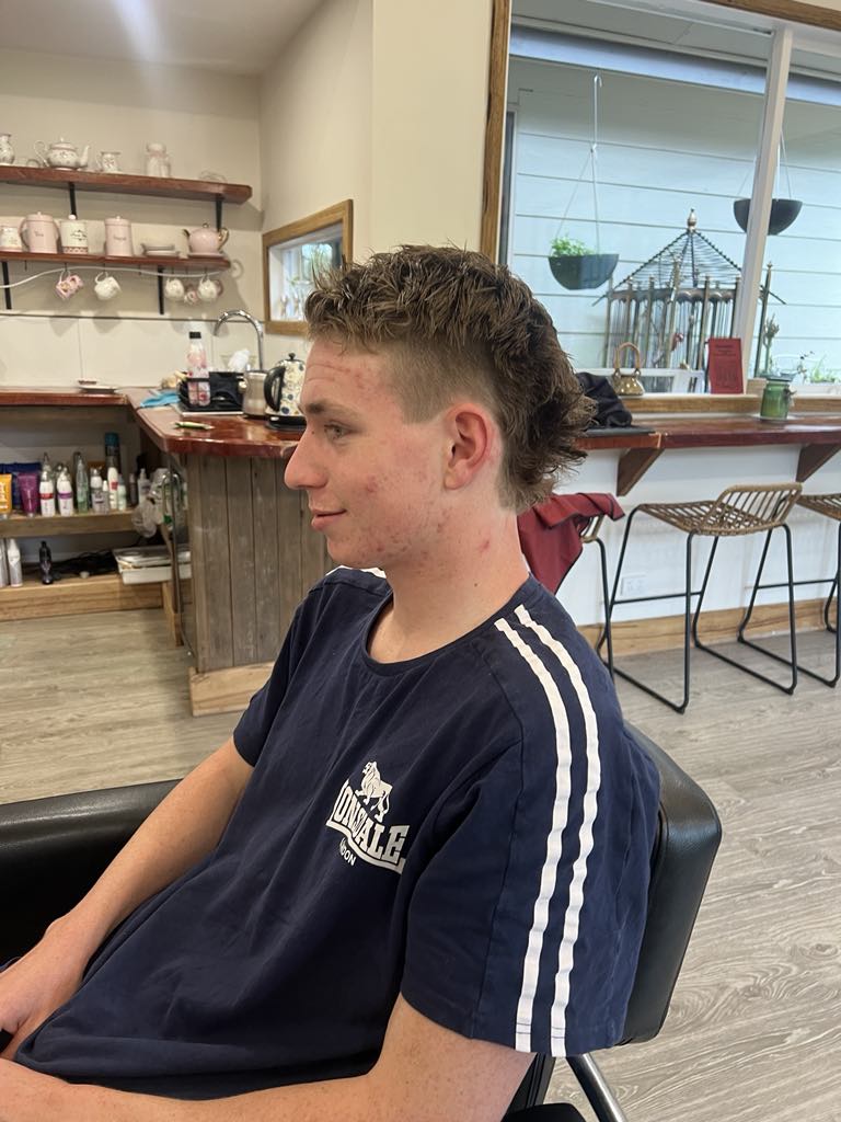 Jacques Glamorous Hair | 10 Maurice Rd, Gruyere VIC 3770, Australia | Phone: 0414 506 194