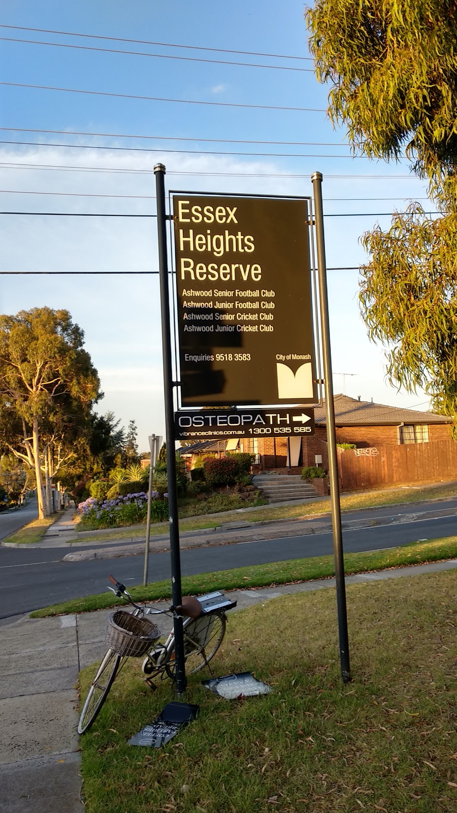 Essex Heights Reserve | park | Mount Waverley VIC 3149, Australia
