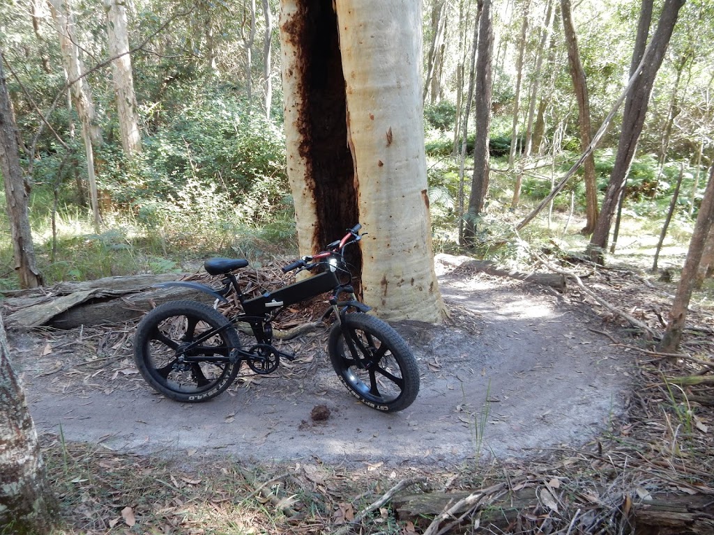 Days Road Conservation Area Car Park | Days Rd, Redland Bay QLD 4165, Australia