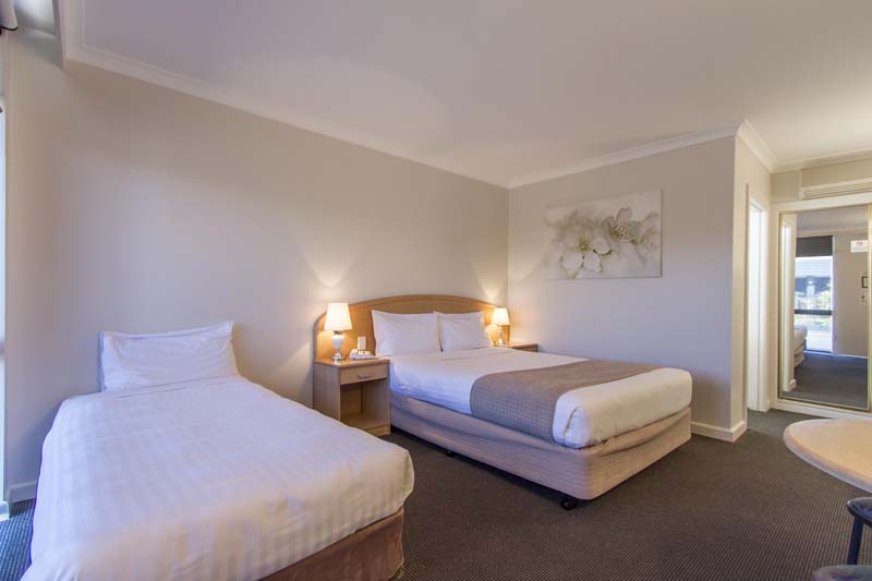 Sunshine Motor Inn | 608 Ballarat Rd, Ardeer VIC 3022, Australia | Phone: (03) 9363 1899