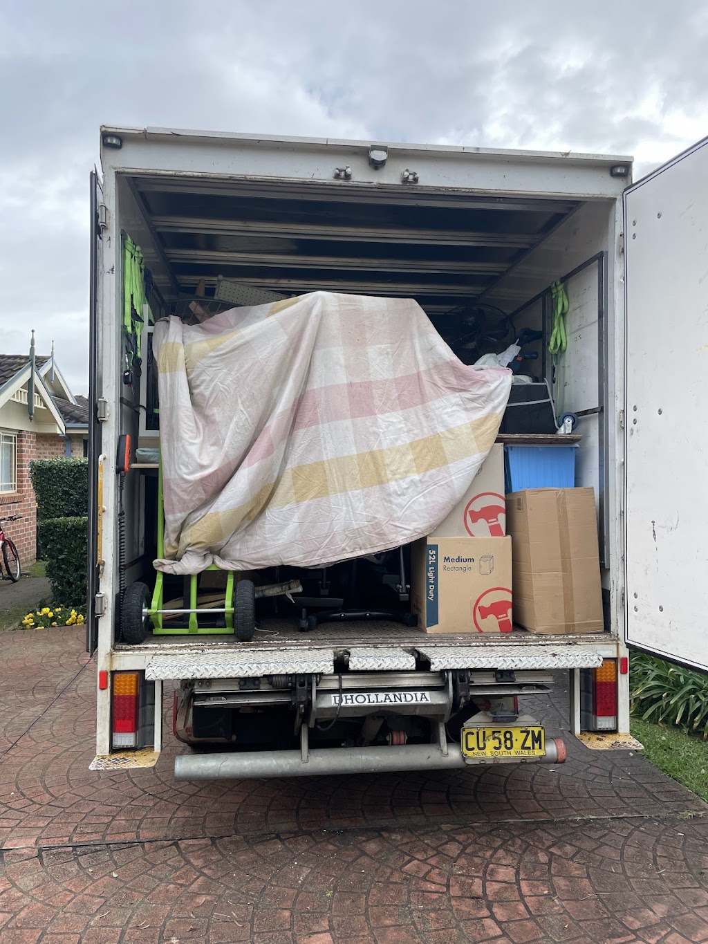 JJ NEPALI REMOVAL | 33-37, Lidcombe NSW 2141, Australia | Phone: 0429 594 408