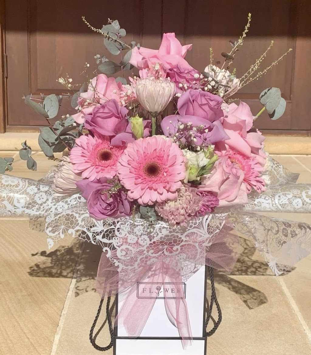 Blossoms Of Love By Shell | 1/16-30 Willmington Rd, Luddenham NSW 2745, Australia | Phone: 0451 384 171