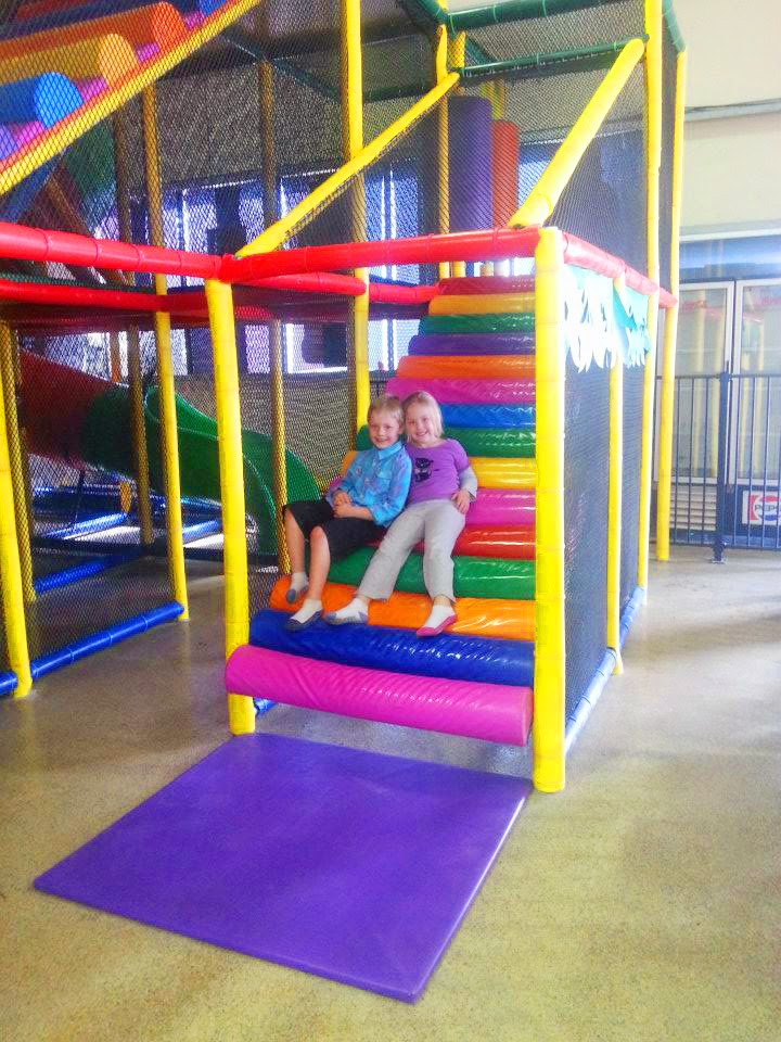 Little Monkeys Playcentre & Cafe | cafe | 148 Gympie Rd, Tinana QLD 4650, Australia | 0741210971 OR +61 7 4121 0971