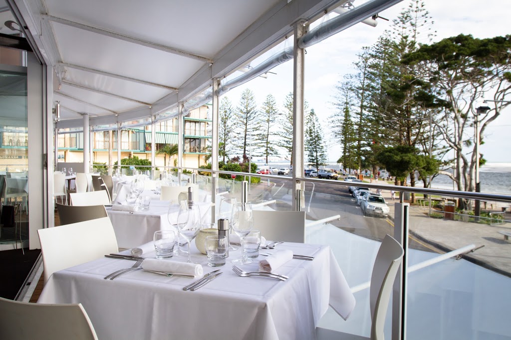 Tides Waterfront Dining | restaurant | 26 The Esplanade, Caloundra QLD 4551, Australia | 0754382304 OR +61 7 5438 2304