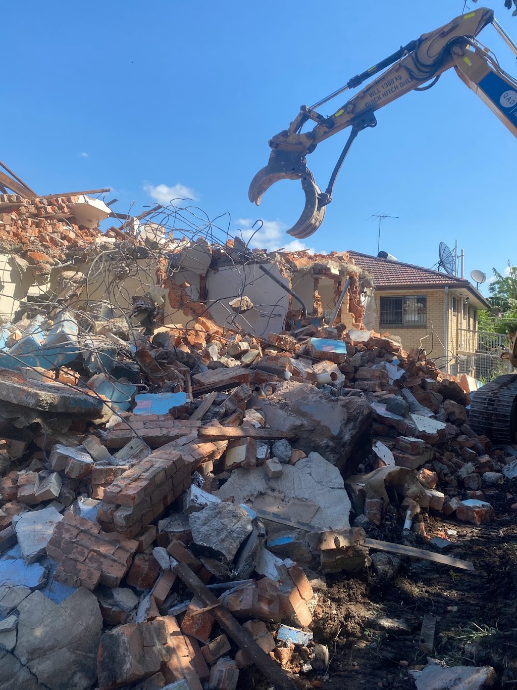 Queensland Asbestos and Demolition | general contractor | 22 Normanton St, Stafford Heights QLD 4053, Australia | 0467155164 OR +61 467 155 164