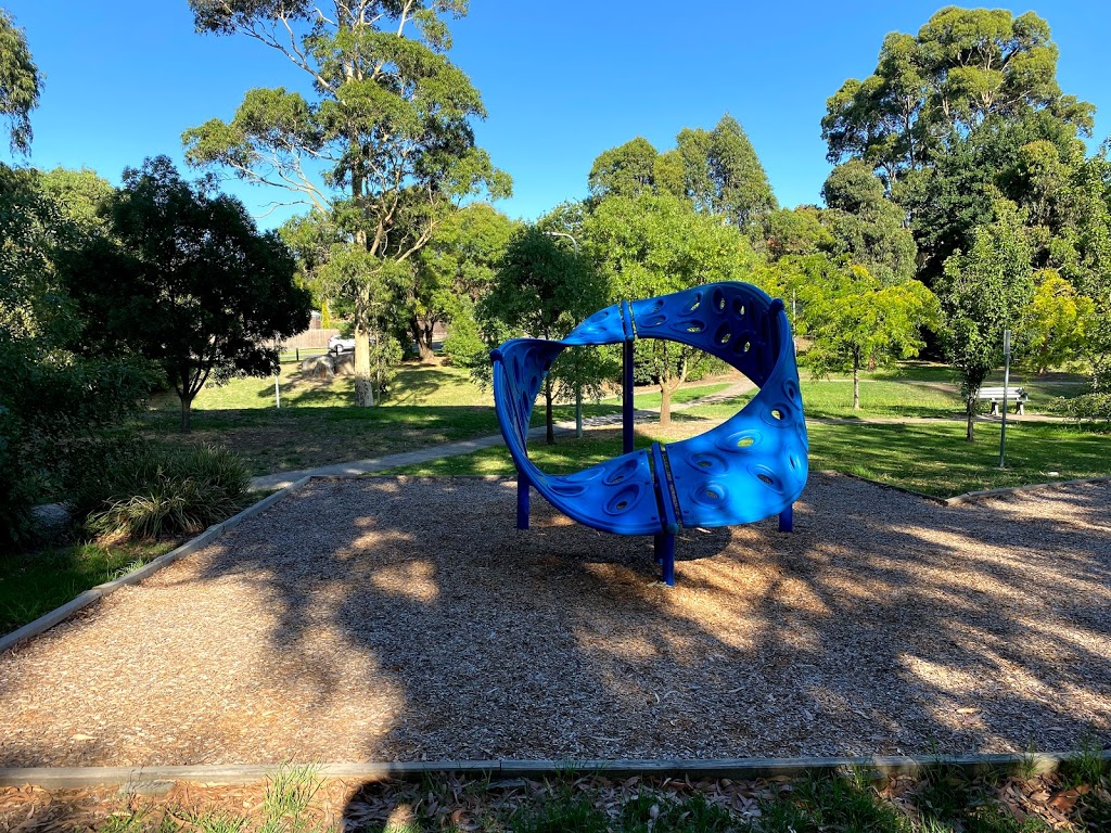 Sydney Parkinson Reserve Playground | 1I John Edgcumbe Way, Endeavour Hills VIC 3802, Australia | Phone: (03) 9705 5200