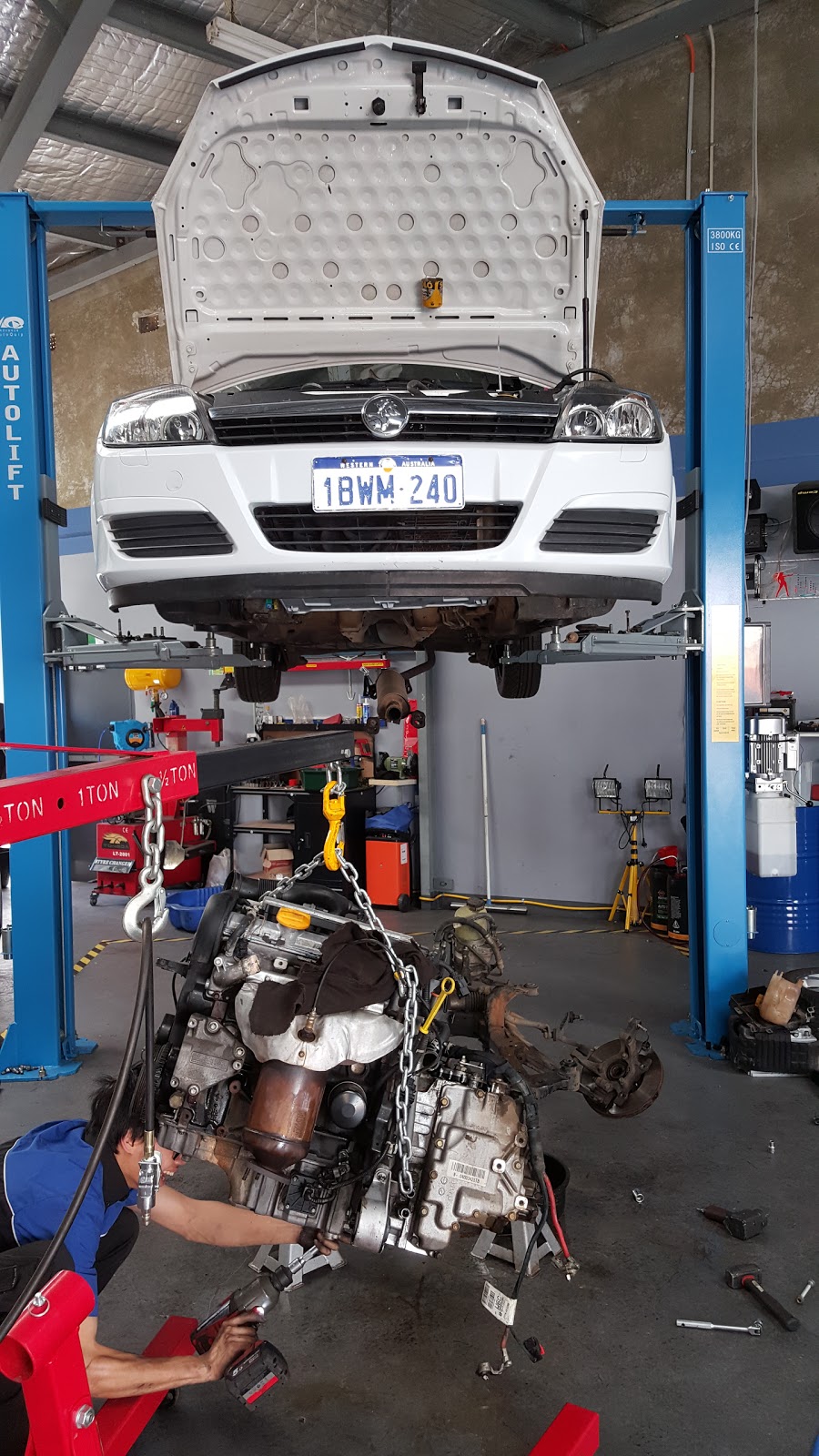Tonys Morley Auto Services Pty Ltd | car repair | 4/76 Beechboro Rd S, Bayswater WA 6053, Australia | 0403362441 OR +61 403 362 441