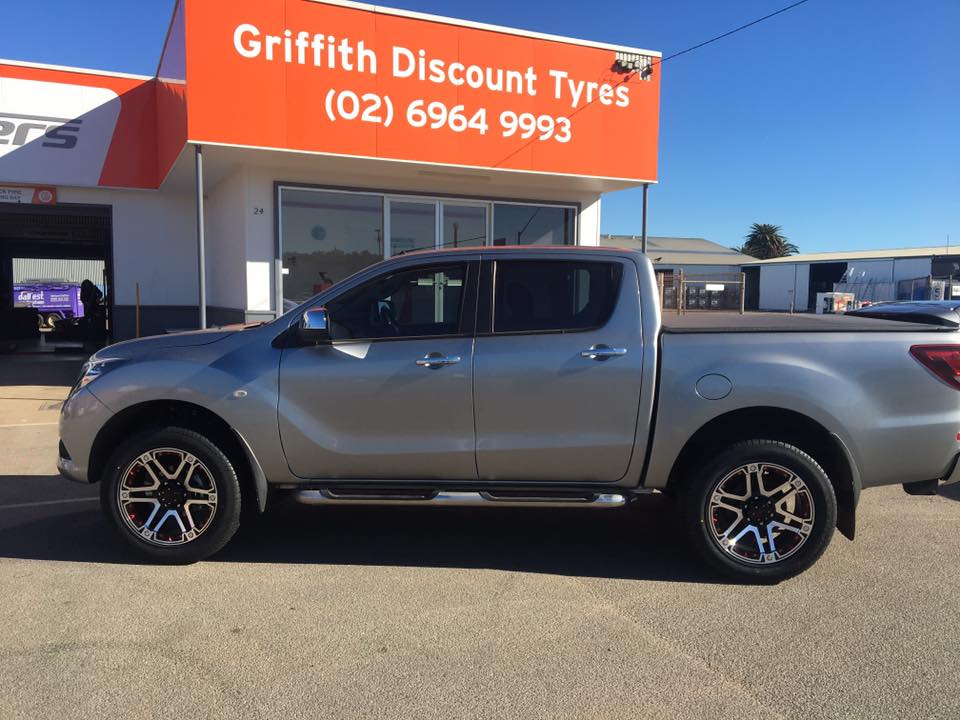 Griffith Discount Tyres and Batteries | 22 Lasscock Rd, Griffith NSW 2680, Australia | Phone: (02) 6964 9993