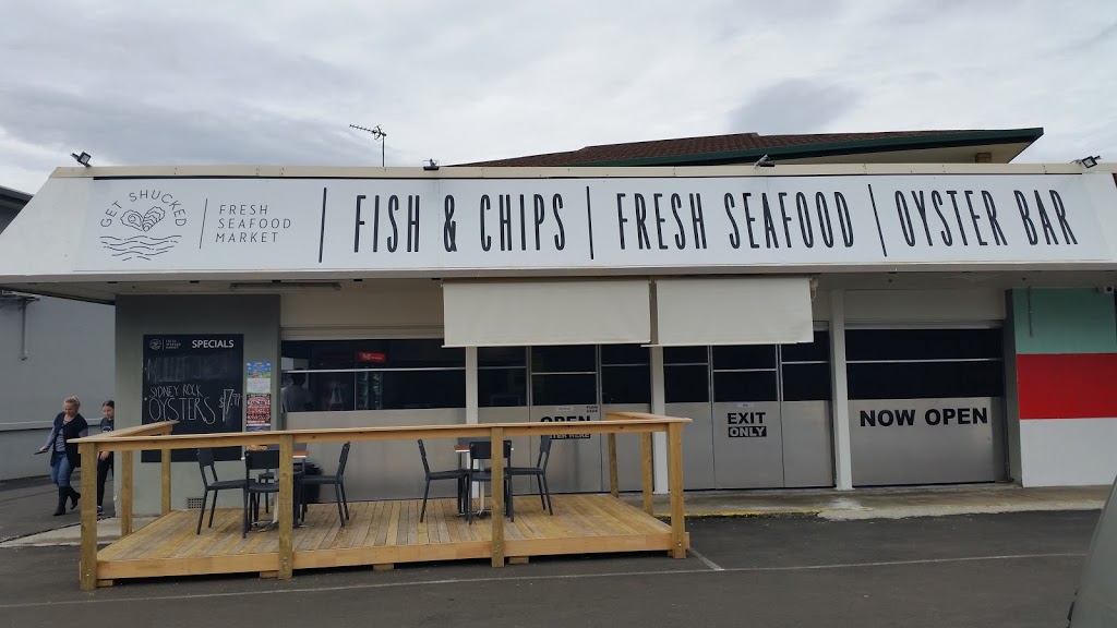 Get Shucked Fresh Seafood Market | meal takeaway | 1/26 Minjungbal Dr, Tweed Heads South NSW 2486, Australia | 0755231880 OR +61 7 5523 1880