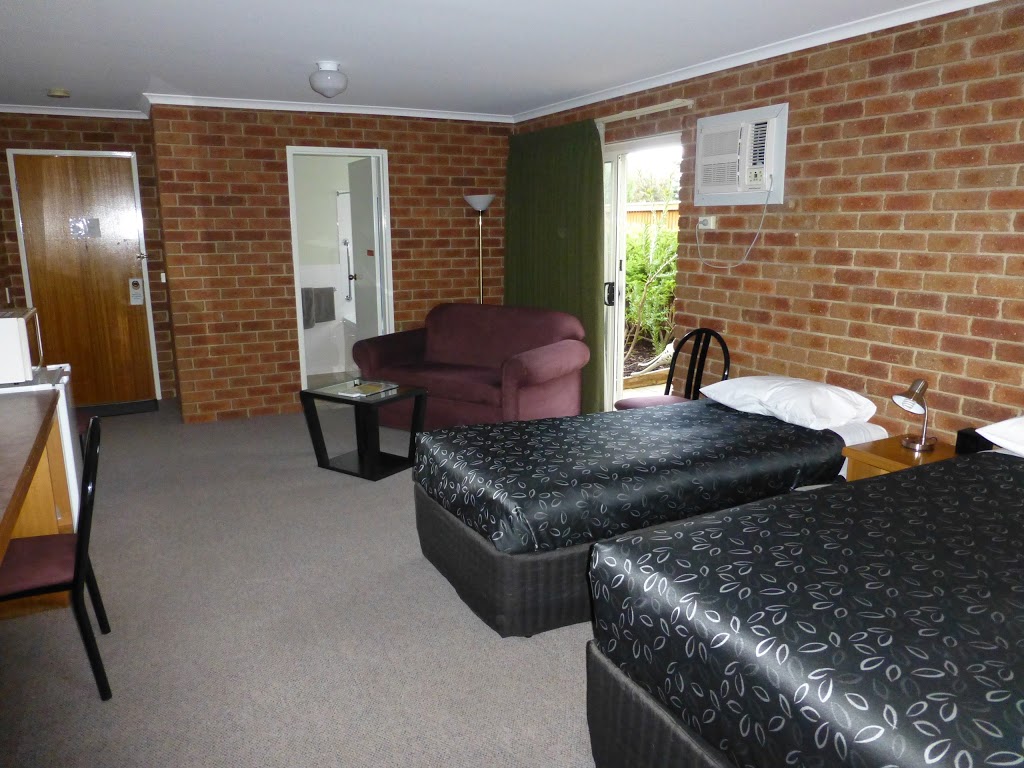 Inverloch Central Motor Inn | lodging | 32-34 Abeckett St, Inverloch VIC 3996, Australia | 0356743500 OR +61 3 5674 3500