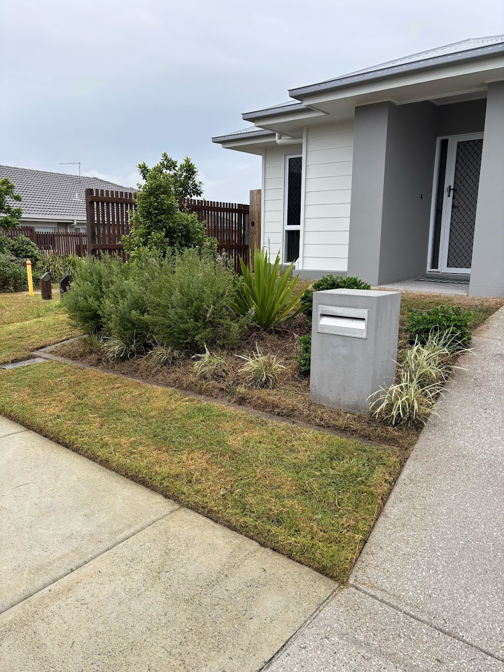 Clipz Gardening | Sprightly St, Ripley QLD 4306, Australia | Phone: 0448 210 917