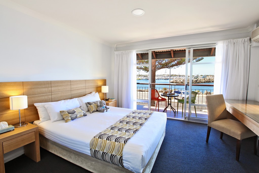 Be. Fremantle Serviced Apartments | 43 Mews Rd, Fremantle WA 6160, Australia | Phone: (08) 9430 3888