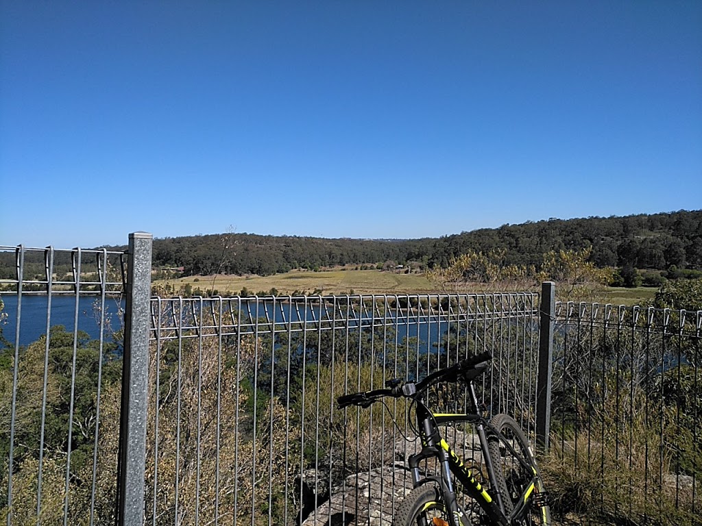 Relaxing Lookout - Grotto Walking Track | park | North Nowra NSW 2541, Australia