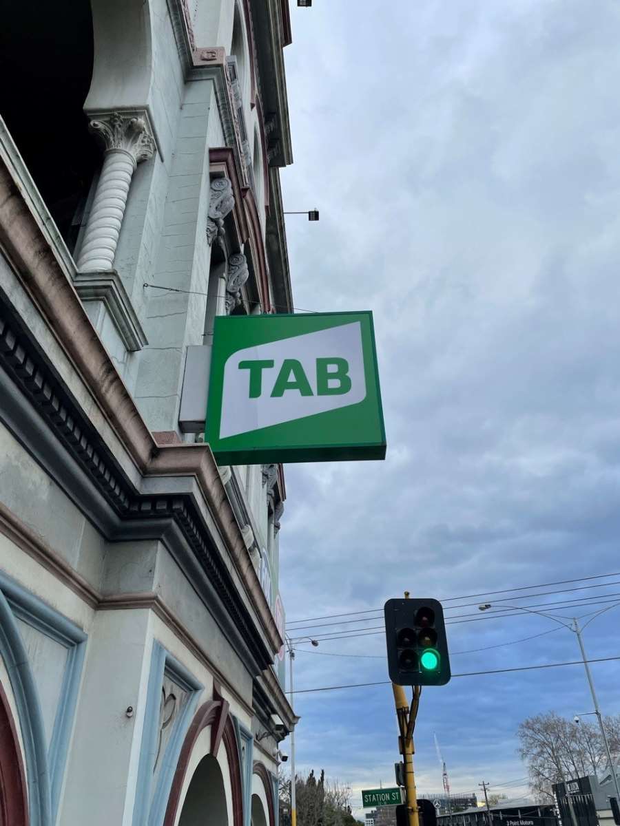 TAB | Grand View Hotel, 429 Heidelberg Rd, Fairfield VIC 3078, Australia | Phone: 13 18 02